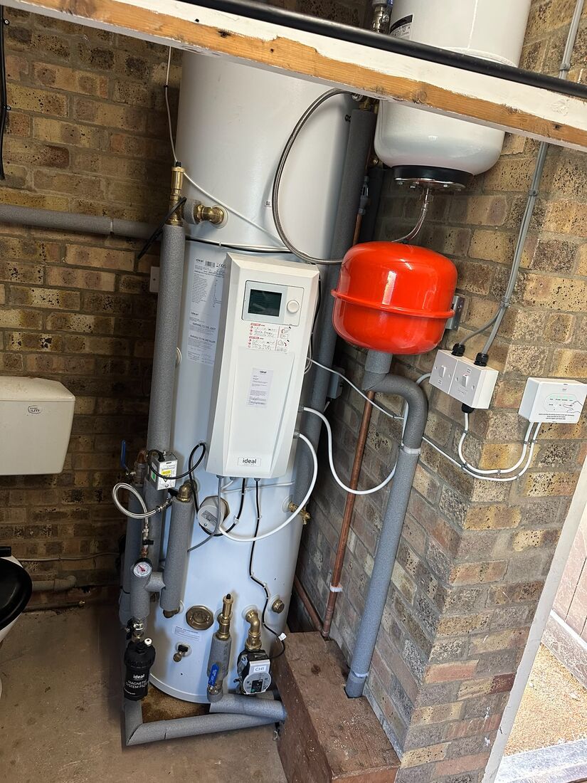 Unvented hot water cylinder installation in Lincoln by AuraNord